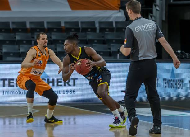 级联赛的历 级联赛的历